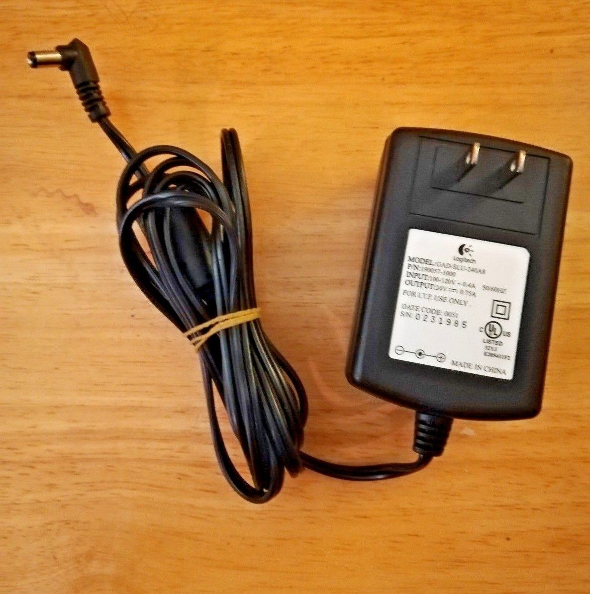 Genuine Logitech GAD-SLU-240A8 24V 0.75A 190057-1002 AC Adapter Power Supply Product Description C